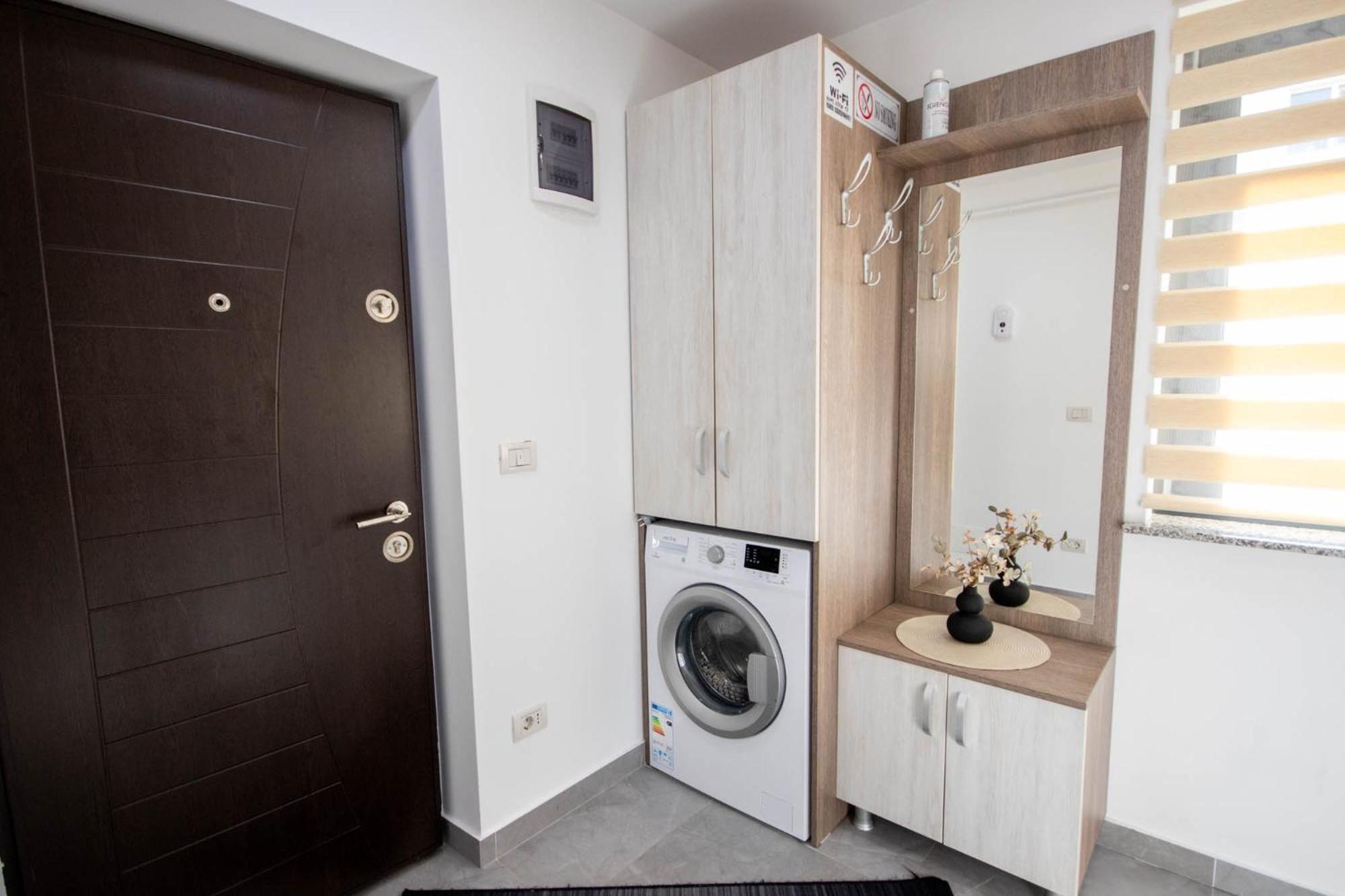 Astar Apartments - Executive Рэдэуци Экстерьер фото