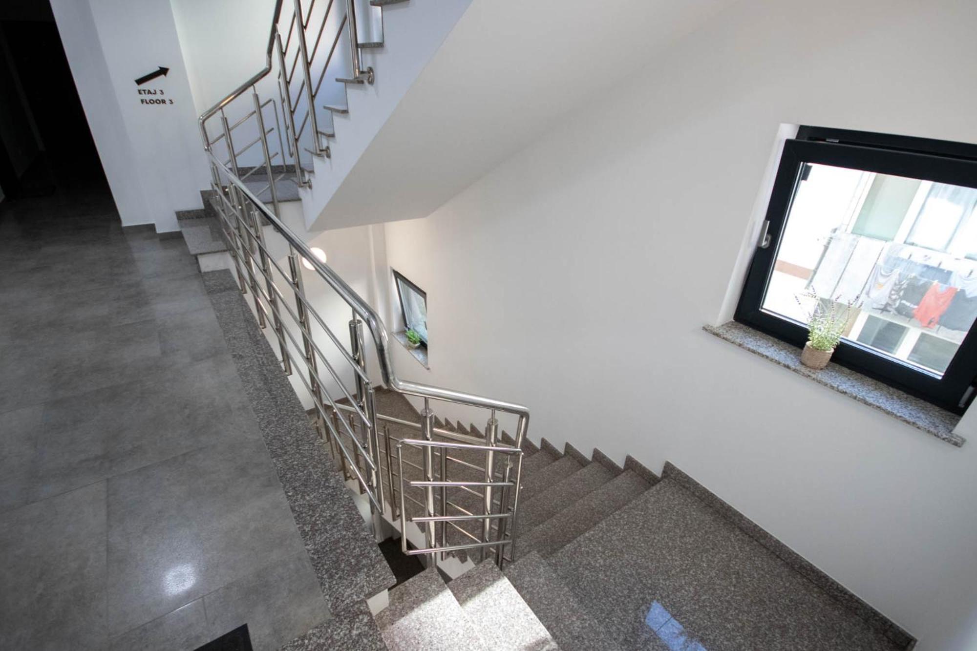 Astar Apartments - Executive Рэдэуци Экстерьер фото